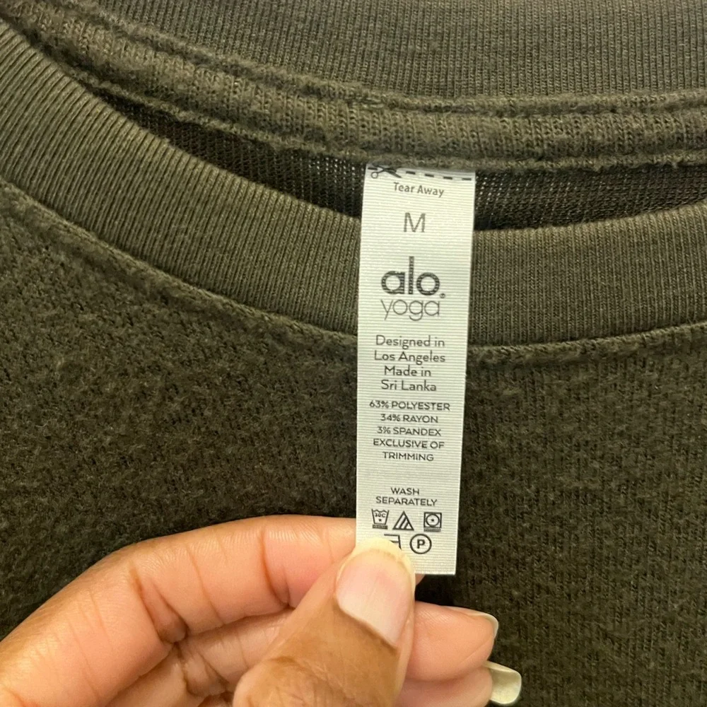 🧘🏽‍♀️ VGUC Alo Yoga Green Soho Pullover Sweater - Sz Medium
